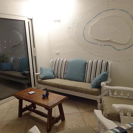 White - San Pantaleo Appartement Buitenkant foto
