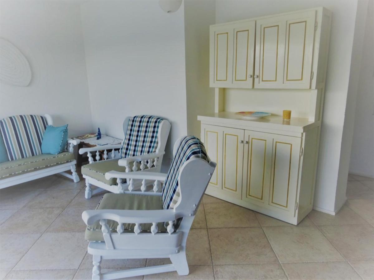 White - San Pantaleo Appartement Buitenkant foto