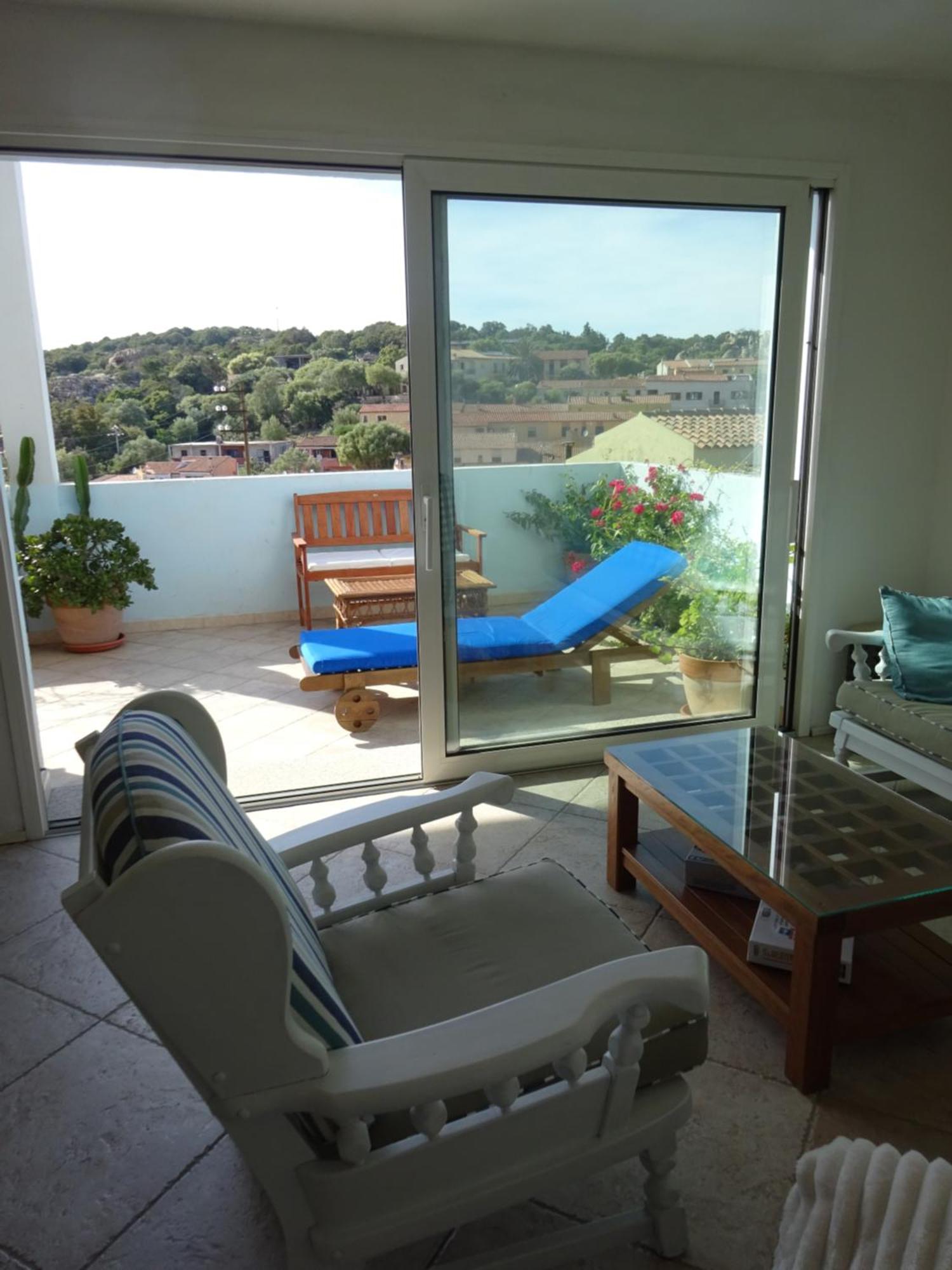 White - San Pantaleo Appartement Buitenkant foto