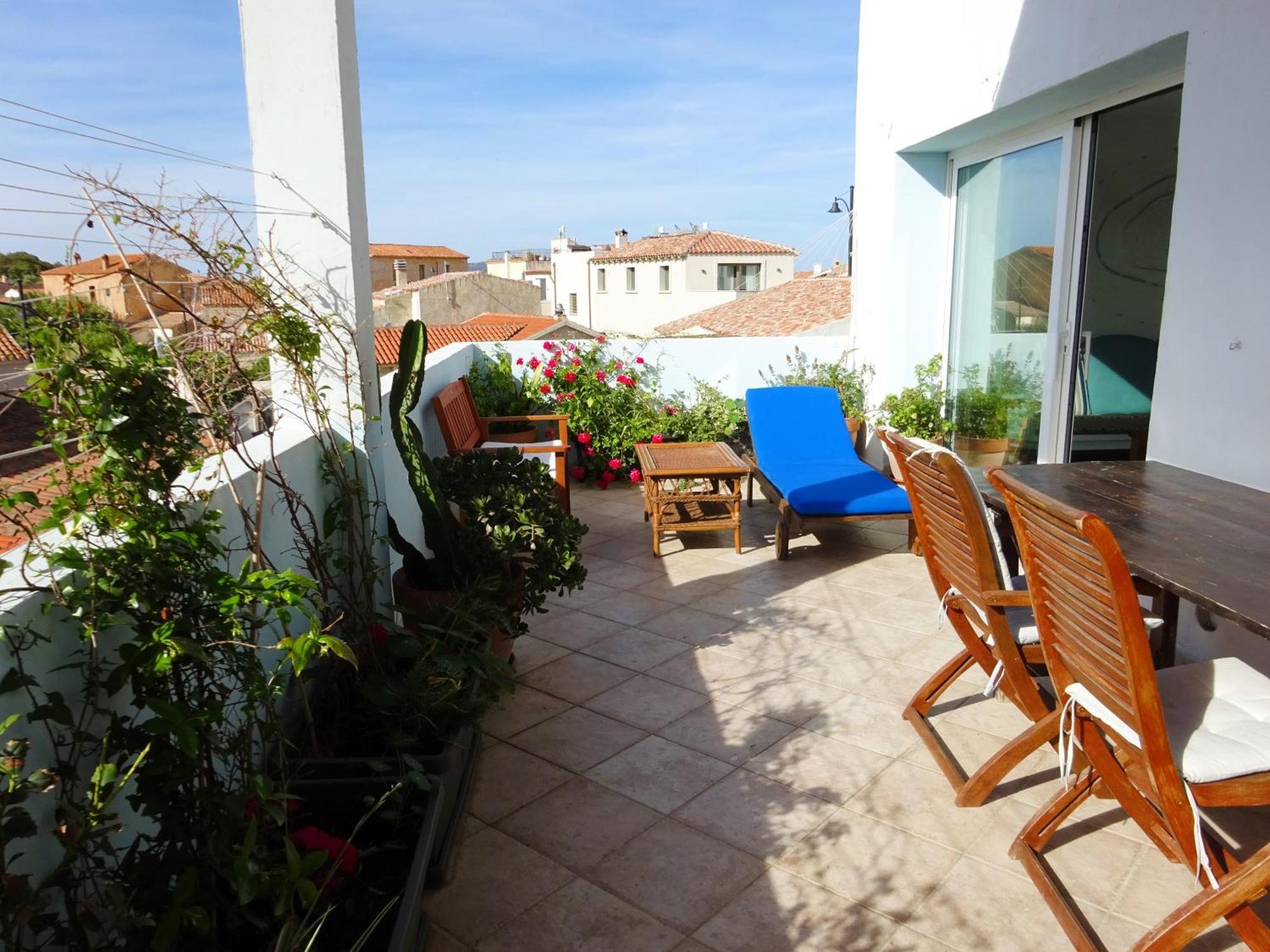 White - San Pantaleo Appartement Buitenkant foto