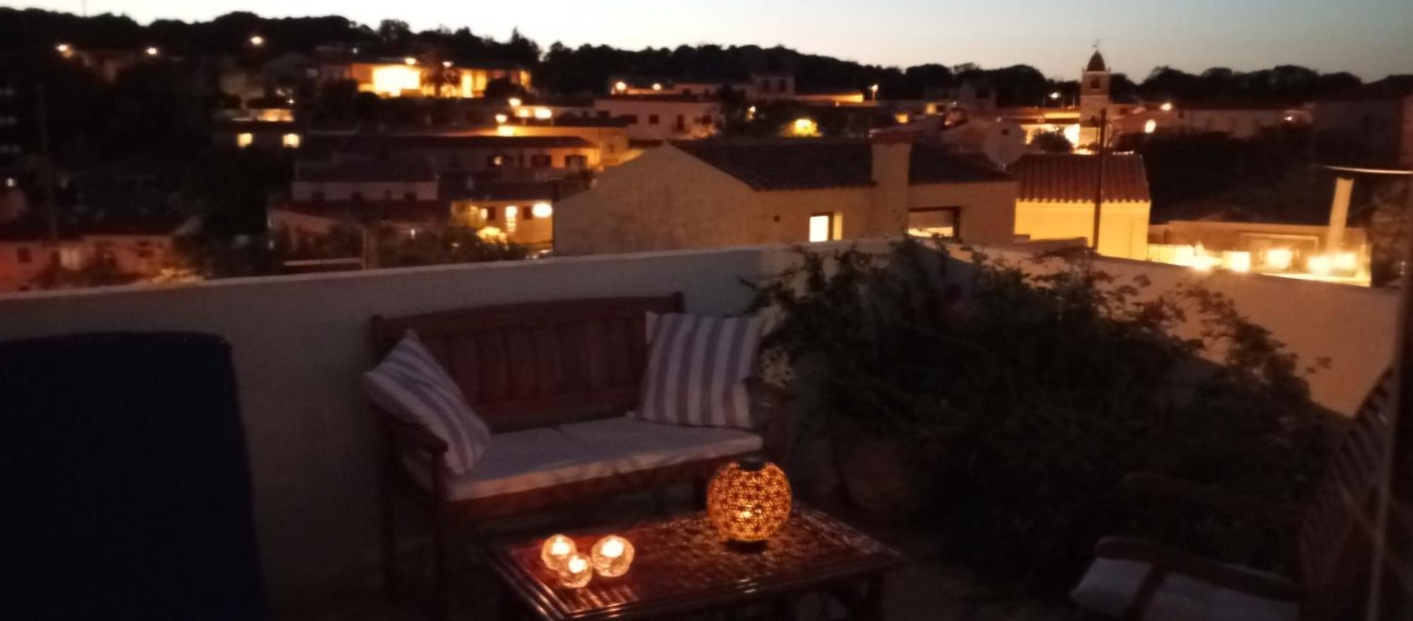 White - San Pantaleo Appartement Buitenkant foto