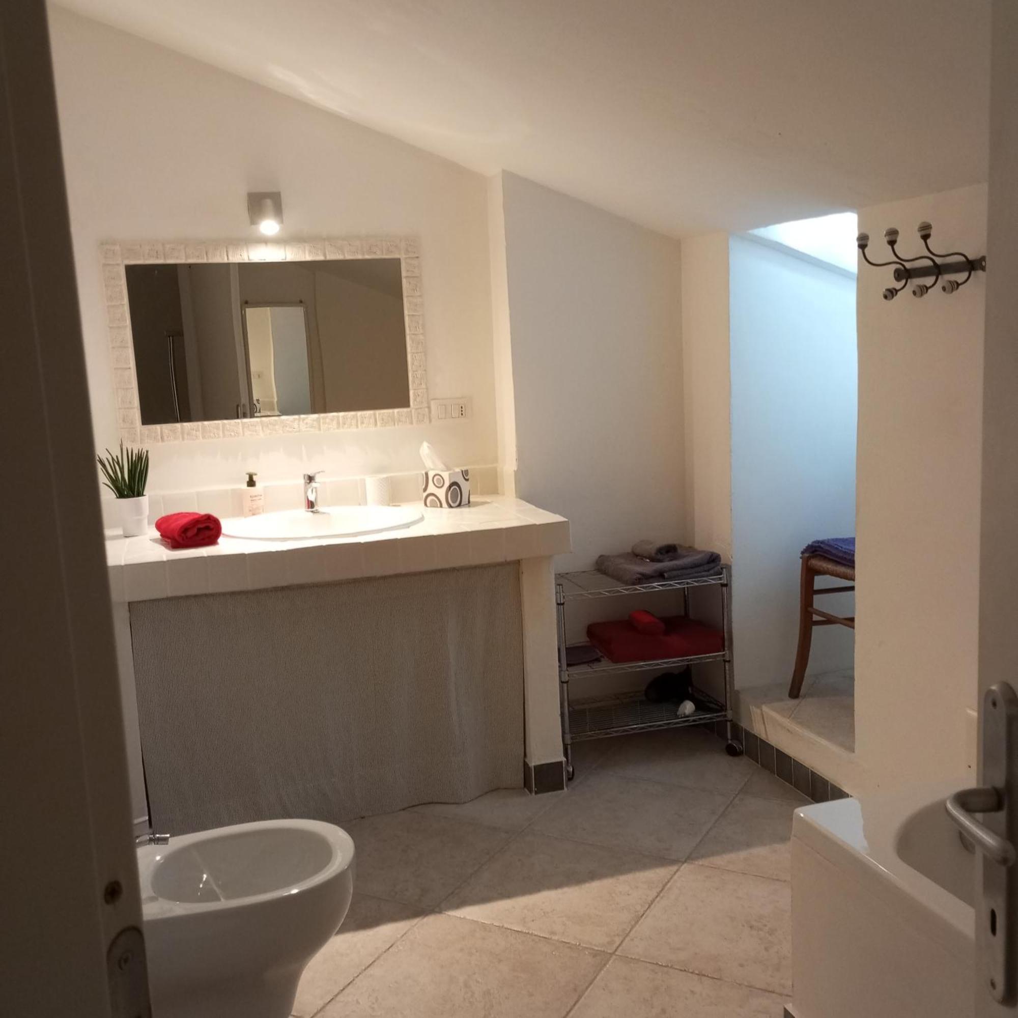 White - San Pantaleo Appartement Buitenkant foto